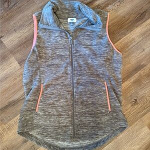 Old Navy fleece vest